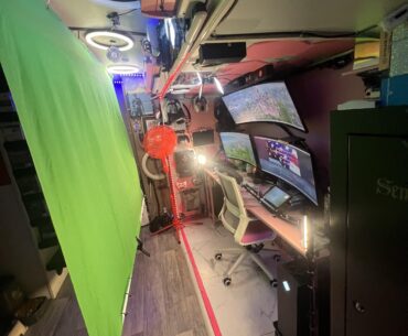 My current main setup for PC. Needs improvement but what do you guys think?