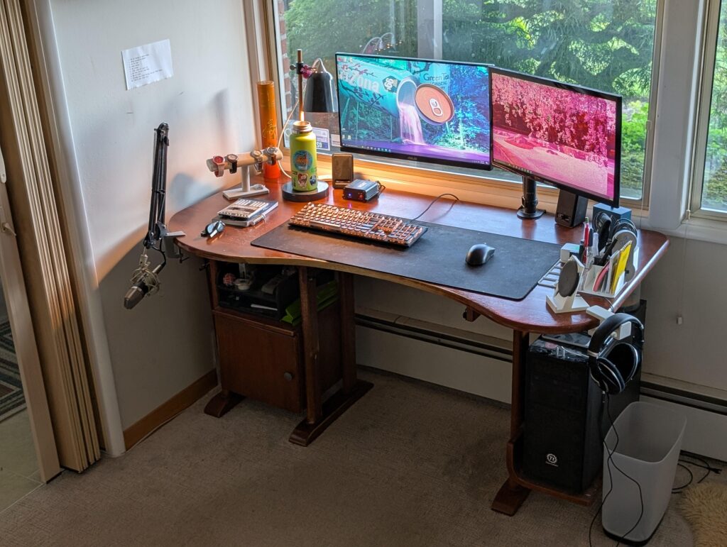 I love my 90's wooden PC desk