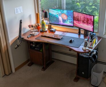 I love my 90's wooden PC desk