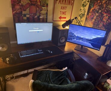 Ignore the posters i just love fnaf 😭