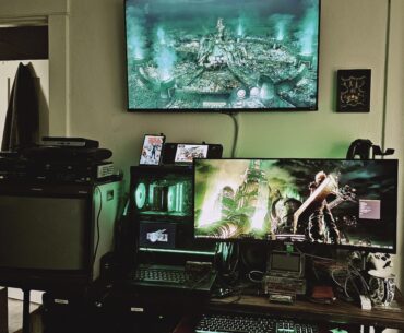 I guess I'm prepared for battle. I like to mess around with old stuff and new stuff.