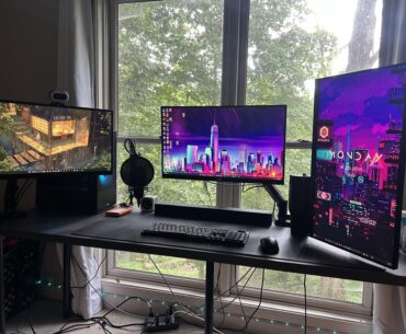 I’ve invested quite a bit into my setup this year and I love how it’s turned out!