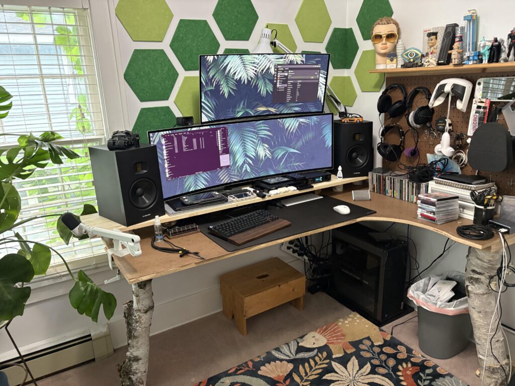 DIY WFH Space Treefort Battlestation DIY WFH Space Treefort Battlestation