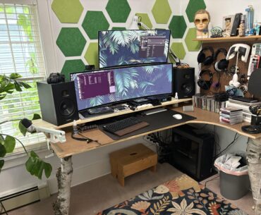 DIY WFH Space Treefort Battlestation