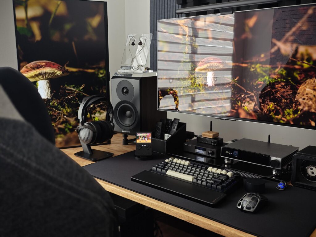 Always ready for battle. No slacking on audio.