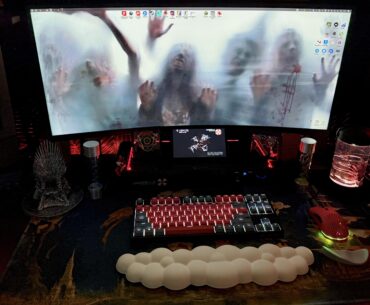 A typical Umbrella fan's computer