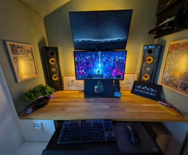 Built my gaming/work setup inside an old closet