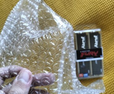 Ayy my bubble wrap came with free RAM!