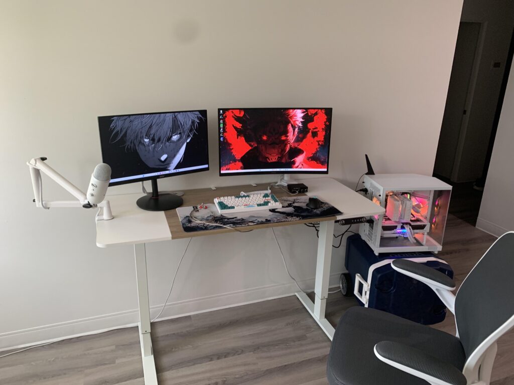 Just moved so no decor yet