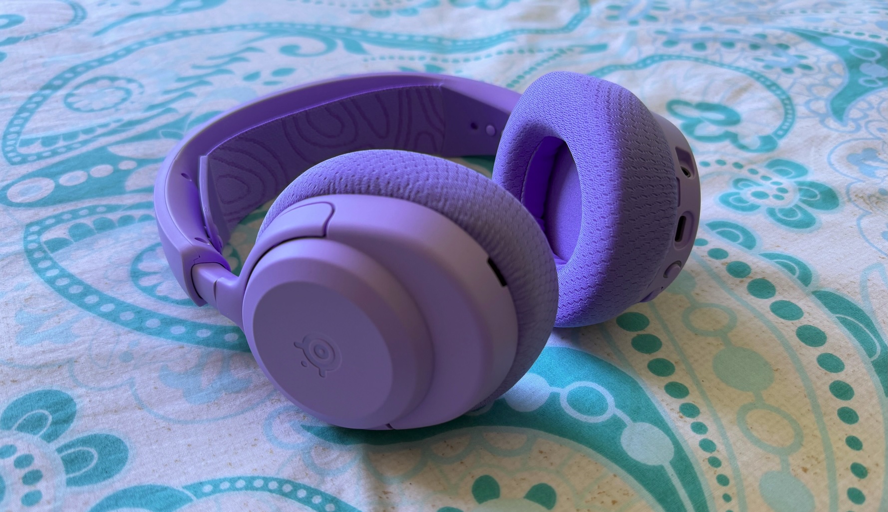 The SteelSeries Arctis Nova 3X Wireless is the prettiest gaming headset I’ve used steelseries arctis nova 3x wireless review