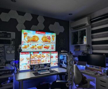 My battlestation, Lock and loaded!