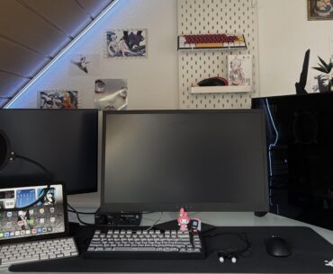 my relatively minimalistic, no rainbow puke setup :)