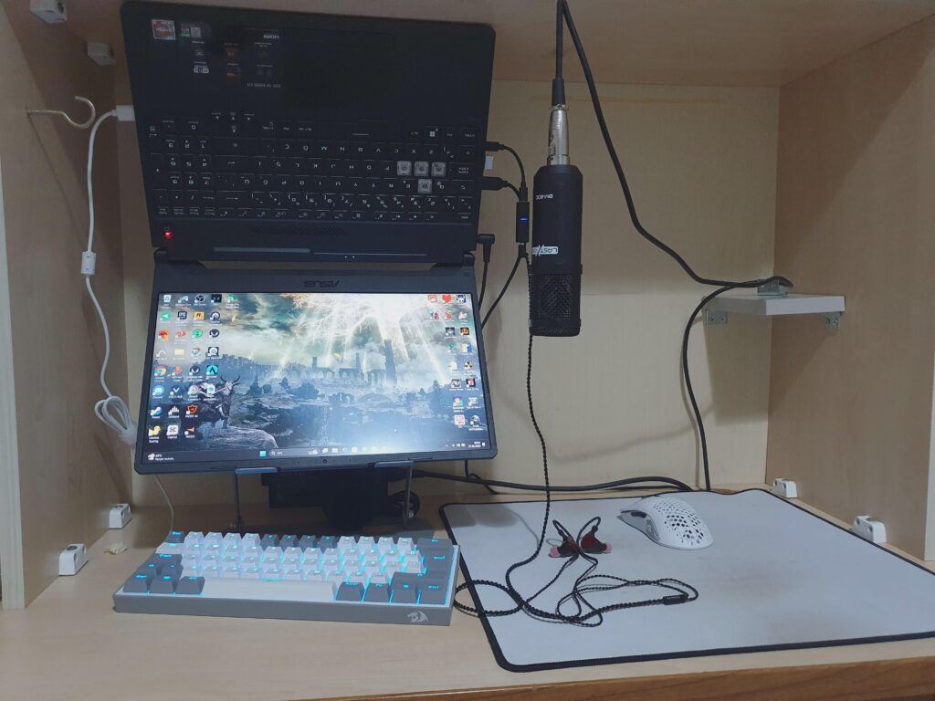 would this hurt the laptop