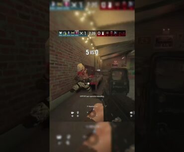 This ace makes gridlock look athletic but