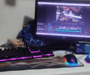 this is a laptop battlestation