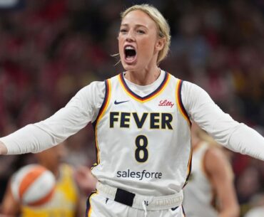 Fever's Sophie Cunningham leaves game with knee injury