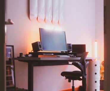 where I love to hang around 🧡