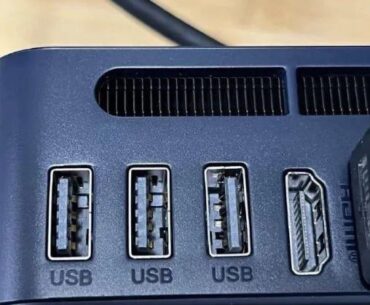 I think the designer is the victim of the “USB won’t go in either way” meme.