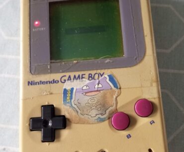 My mom found my Gameboy in the attic. 30+ years old.