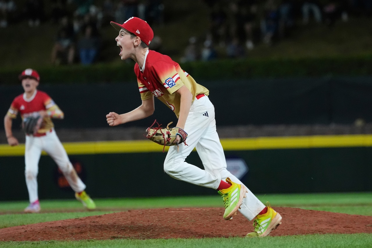 Little League World Series down to 4 teams; U.S., international title games on Saturday Little League World Series down to 4 teams; U.S., international title games on Saturday