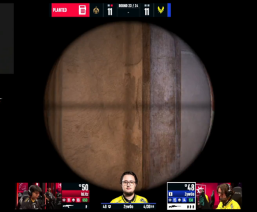Zywoo misses awp shot in crucial clutch