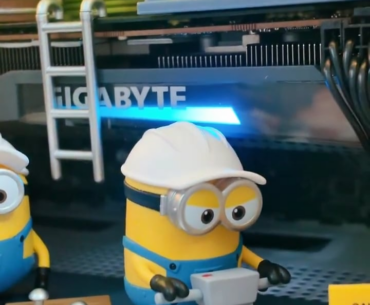 Fits like a glove The Minions builders have officially taken over my case!
