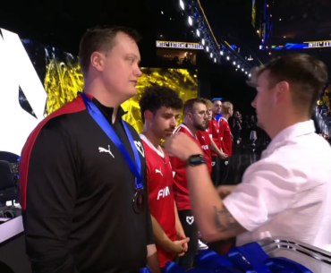 Spinx instantly took off his 2nd place IEM Cologne medal