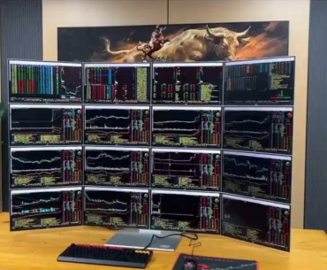 A futures trader’s 16-screen workstation.