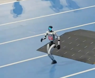Robot obstacle course races in Beijing