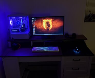 Got my own place and my first real battlestation. What do you think the best way to use the space is?