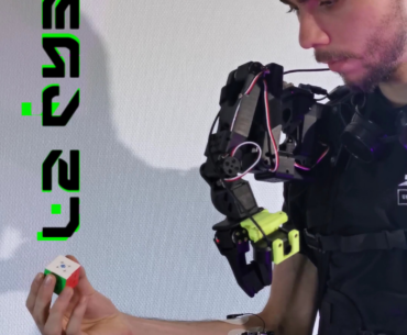 Short demo of LeCyborg: an AI-powered robotic arm that activates when you flex