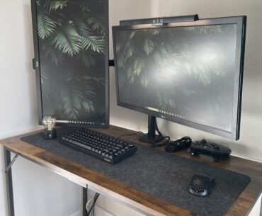 !HELP! I don’t know where to put my controller and glasses where should I put my stuff any tips on storage that will keep my setup clean or add the setup to make it look better ?