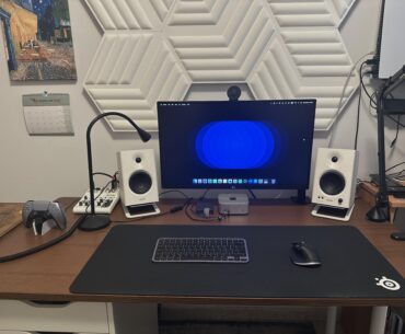 My M4 Mac Mini desk setup