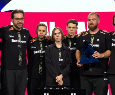 Spirit players can't even smile after winning in the final. They also asked zont1x to lift the trophy.
