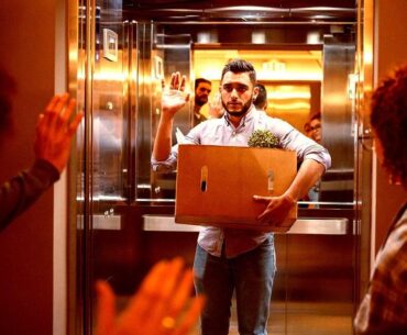 Former Google Exec Warns That If You Have a Good Job Now, You Should Be Terrified of AI