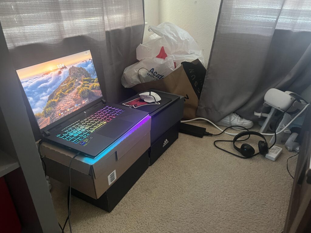 Rate my setup😭