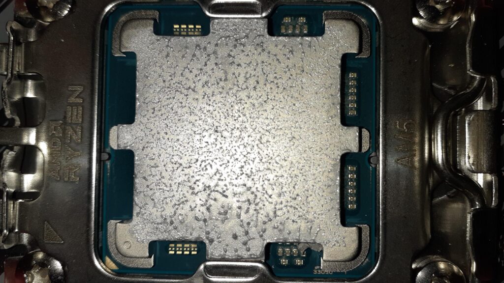 Is this good or bad contact? I made another post, when the cpu is at 107c the bottom of the cooler is only reaching 28c. I did not forget to remove the plastic covering. I’ve used this cooler for years on other builds. Peerless Assassin 120. Dual tower air cooler. Is this good or bad contact? I made another post, when the cpu is at 107c the bottom of the cooler is only reaching 28c. I did not forget to remove the plastic covering. I've used this cooler for years on other builds. Peerless Assassin 120. Dual tower air cooler.