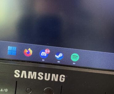 Why is my new Monitor all pixelated? Should be 1440p