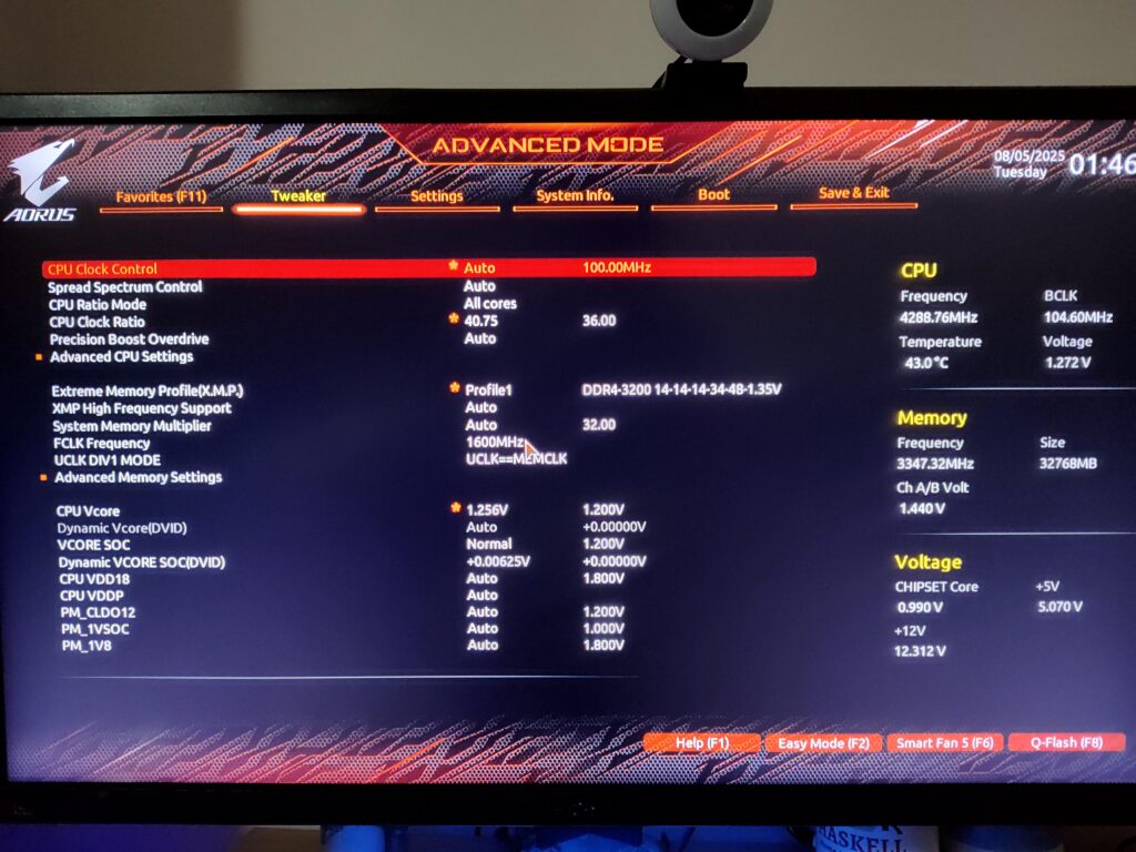 Base clock creeped up all the way to 104.60MHz on auto? How to avoid damaging a Zen 2 chip when pushing Uclock/Memclock past 1600 Base clock creeped up all the way to 104.60MHz on auto? How to avoid damaging a Zen 2 chip when pushing Uclock/Memclock past 1600