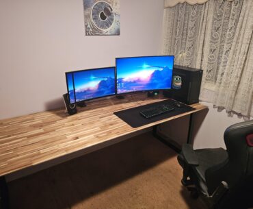 Custom built my own desk to make this battlestation happen