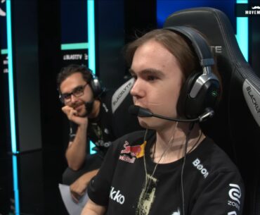 find someone that looks at you the way hally looks at donk