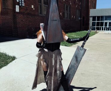 Lady Pyramid Head cosplay i recently wore to a con! 💜 [self]