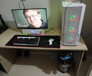 My average battlestation and gaming chair