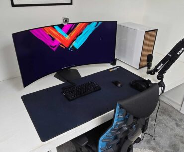 Non RGB LG 5k2k setup, RTX 4090 + 9800X3D