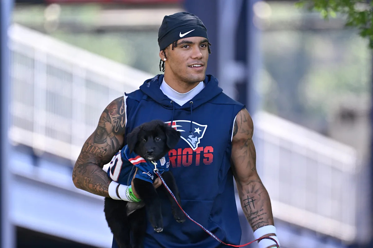Patriot Games: New England may have made the wrong decision by not placing Gonzalez on Injured Reserve Download app from appStore