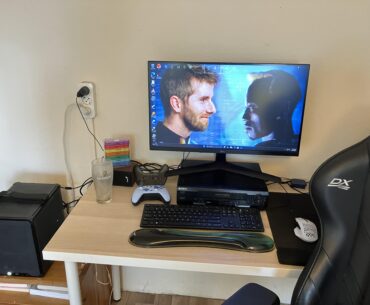 The "I'm not spending 20 euros on a monitor stand when I have a perfectly good vcr"