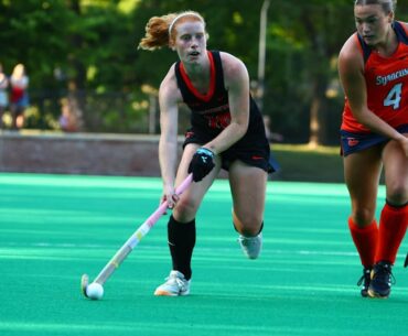 Overtime mania: Field hockey splits the weekend in two close games