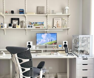 My desk setup upgrades 🤍