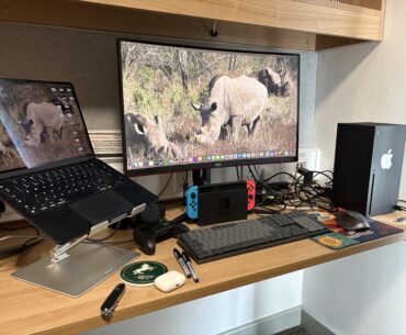 My uni battle station (along with awful cable management)