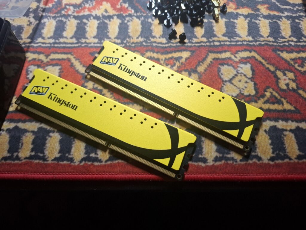 Beautiful. I wish they made DDR5 version
